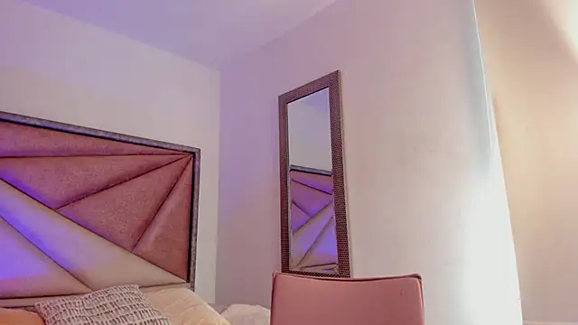 BonnieCute  online show from April 3, 2026, 1:42 pm