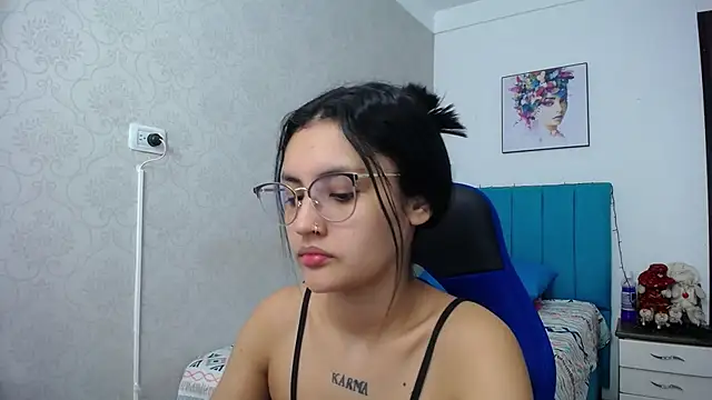 Snapshot of antonella_sweetlittle chatting on January 8, 2025, 12:37 pm antonella sweetlittle online show from January 8, 2025, 12:37 pm