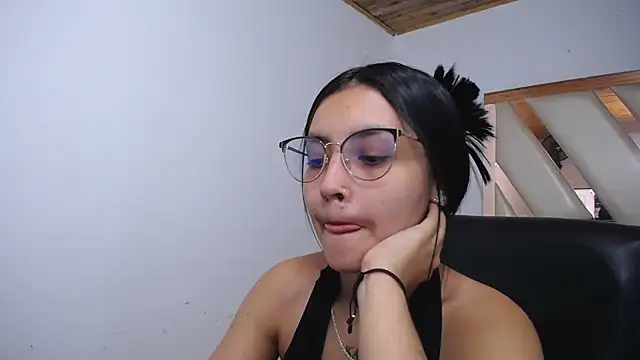 Snapshot of antonella_sweetlittle chatting on January 14, 2025, 12:35 pm antonella sweetlittle online show from January 14, 2025, 12:35 pm