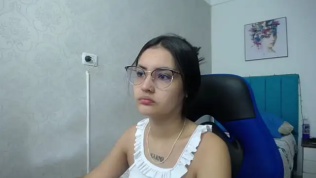 Snapshot of antonella_sweetlittle chatting on January 17, 2025, 12:21 pm antonella sweetlittle online show from January 17, 2025, 12:21 pm