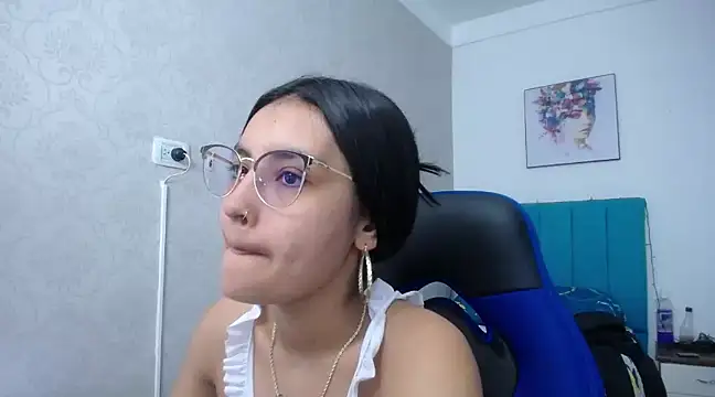 Snapshot of antonella_sweetlittle chatting on January 22, 2025, 12:17 pm antonella sweetlittle online show from January 22, 2025, 12:17 pm