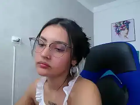 Snapshot of antonella_sweetlittle chatting on February 21, 2025, 6:37 pm antonella sweetlittle online show from February 21, 2025, 6:37 pm