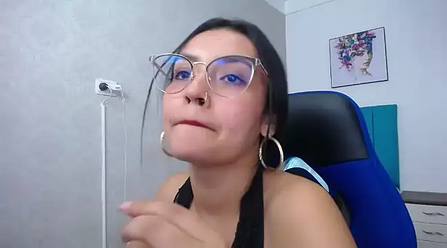 Snapshot of antonella_sweetlittle chatting on February 26, 2025, 3:30 pm antonella sweetlittle online show from February 26, 2025, 3:30 pm