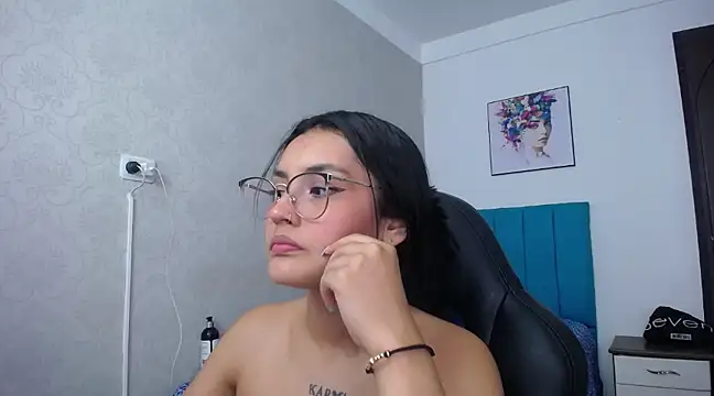 Snapshot of antonella_sweetlittle chatting on March 14, 2025, 6:29 pm antonella sweetlittle online show from March 14, 2025, 6:29 pm