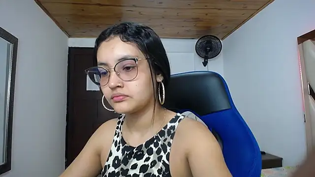 Snapshot of antonella_sweetlittle chatting on September 16, 2025, 12:39 pm antonella sweetlittle online show from September 16, 2025, 12:39 pm