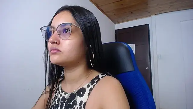 Snapshot of antonella_sweetlittle chatting on September 27, 2025, 12:21 pm antonella sweetlittle online show from September 27, 2025, 12:21 pm