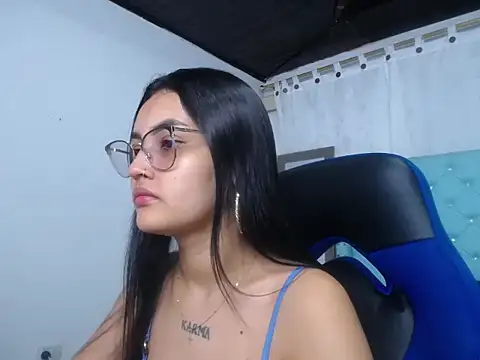 Snapshot of antonella_sweetlittle chatting on October 18, 2025, 12:28 pm antonella sweetlittle online show from October 18, 2025, 12:28 pm