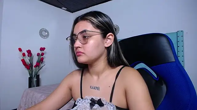 antonella sweetlittle online show from April 8, 2026, 11:32 am