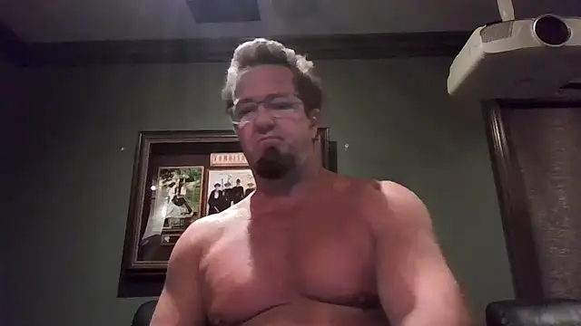 sluttydylan online show from November 30, 2025, 2:15 am