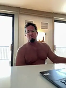 sluttydylan online show from April 7, 2026, 9:48 pm