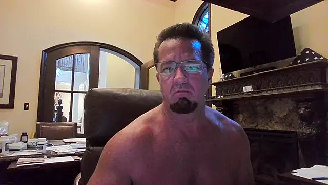 sluttydylan online show from May 3, 2026, 2:06 am