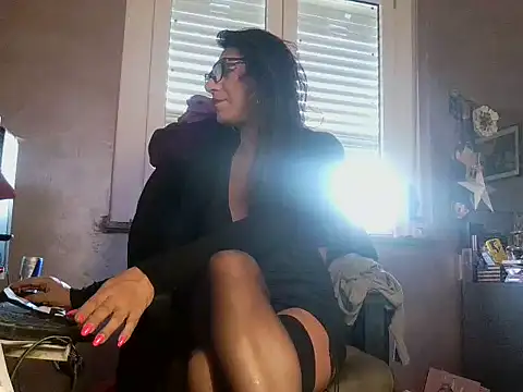 LadyVenere online show from December 14, 2025, 8:20 am