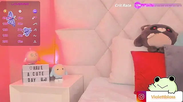 Violettbloss online show from October 11, 2025, 3:39 am