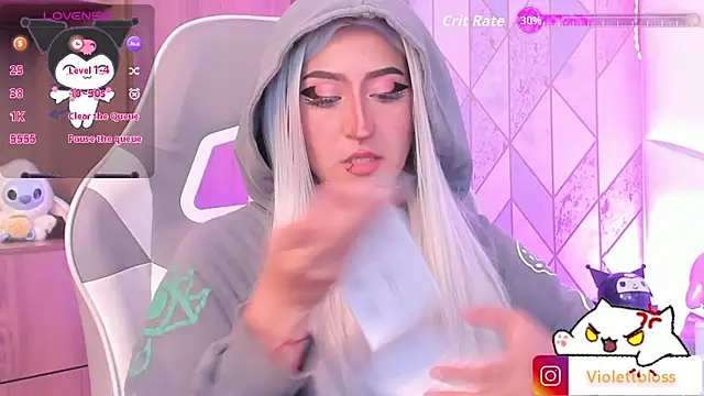 Snapshot of Violettbloss chatting on February 19, 2026, 4:08 am Violettbloss online show from February 19, 2026, 4:08 am