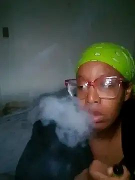 Snapshot of madamsensuale chatting on January 4, 2025, 9:41 pm madamsensuale online show from January 4, 2025, 9:41 pm