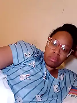 Snapshot of madamsensuale chatting on January 30, 2025, 6:03 am madamsensuale online show from January 30, 2025, 6:03 am