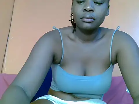 Snapshot of Bigbum_boobs chatting on March 21, 2025, 2:50 am Bigbum boobs online show from March 21, 2025, 2:50 am