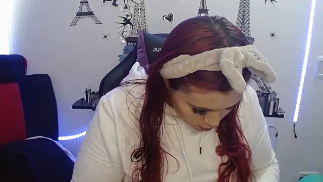 cata  gutierrez  online show from February 12, 2025, 3:05 pm