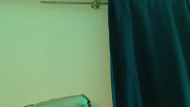 cata  gutierrez  online show from September 30, 2025, 5:01 am