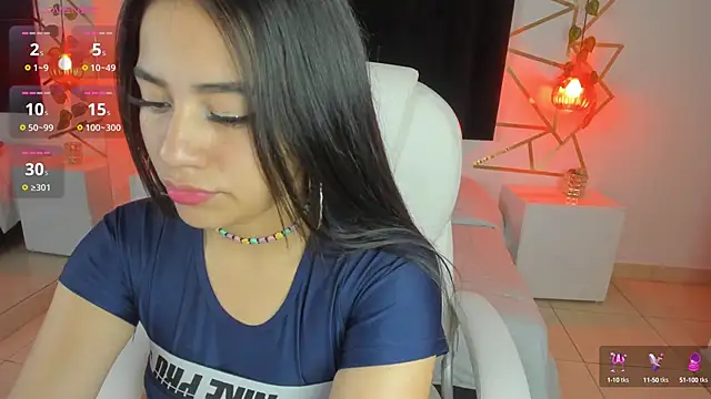 Megan Thompsonn online show from March 15, 2025, 1:07 pm