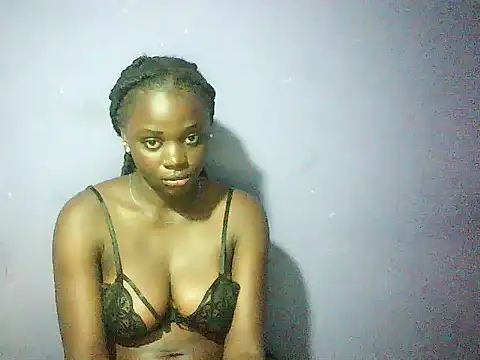 Pretty doll20 online show from February 10, 2025, 6:35 pm