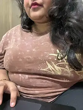 Snapshot of smile_pretty chatting on January 20, 2025, 10:15 pm smile pretty online show from January 20, 2025, 10:15 pm