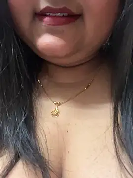 Snapshot of smile_pretty chatting on March 20, 2025, 6:20 pm smile pretty online show from March 20, 2025, 6:20 pm