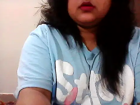 Snapshot of smile_pretty chatting on July 21, 2026, 4:53 pm smile pretty online show from July 21, 2026, 4:53 pm