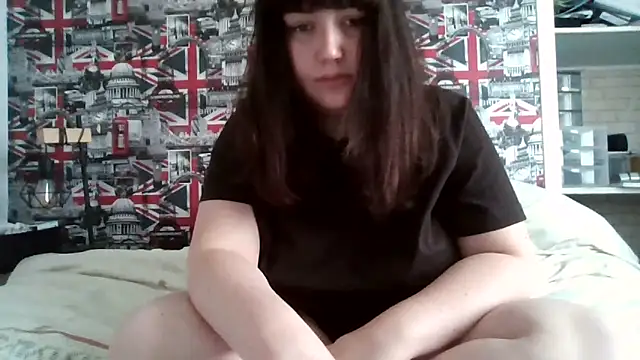 Snapshot of Lynylou chatting on September 24, 2025, 11:13 am Lynylou online show from September 24, 2025, 11:13 am