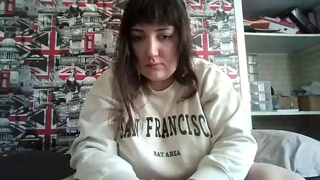 Snapshot of Lynylou chatting on October 12, 2025, 1:54 pm Lynylou online show from October 12, 2025, 1:54 pm