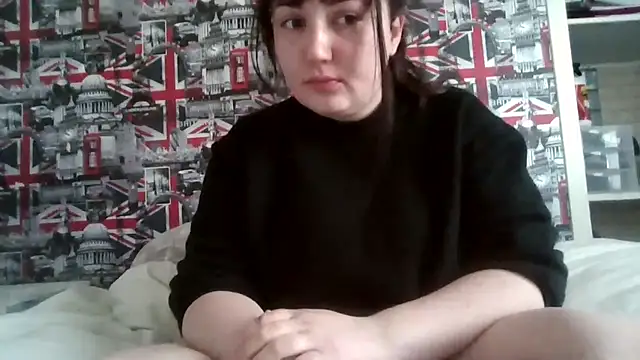 Snapshot of Lynylou chatting on October 30, 2025, 8:38 am Lynylou online show from October 30, 2025, 8:38 am