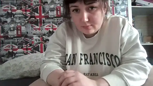 Snapshot of Lynylou chatting on November 1, 2025, 11:56 am Lynylou online show from November 1, 2025, 11:56 am