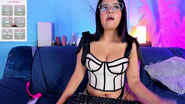 Elizabeth VonSweet online show from September 14, 2025, 4:11 am