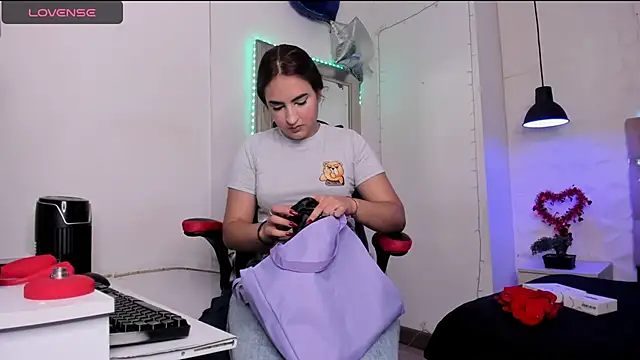 angel hardy dl online show from January 12, 2025, 12:23 pm