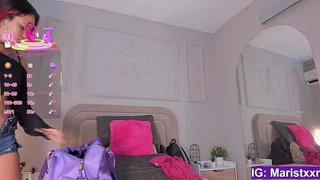 Maristxxr online show from November 4, 2025, 7:35 pm