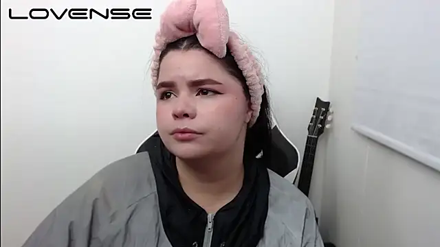 BrithneyLee  online show from October 27, 2025, 1:20 am