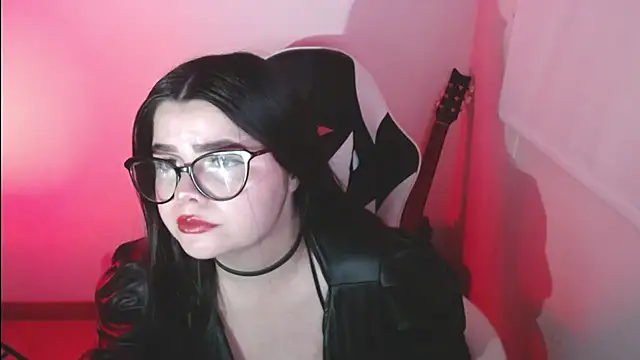 BrithneyLee  online show from November 4, 2025, 3:27 am