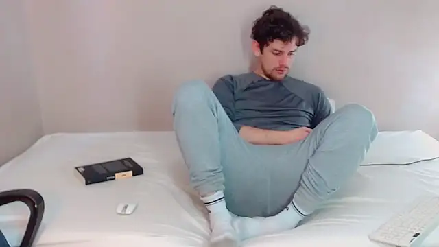 Elio555 online show from January 26, 2025, 4:20 pm