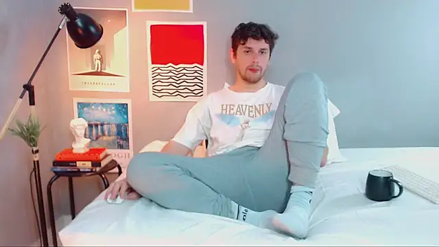 Elio555 online show from September 26, 2025, 9:19 pm