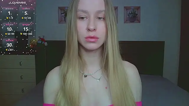 Lily  Devil online show from January 12, 2026, 3:50 pm