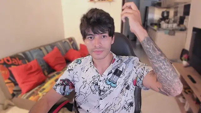 justin stark7 online show from November 3, 2025, 9:05 pm