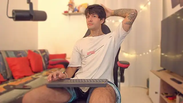 justin stark7 online show from February 21, 2026, 3:46 pm