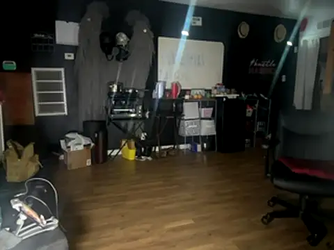 bigshh8 online show from October 29, 2025, 3:31 am