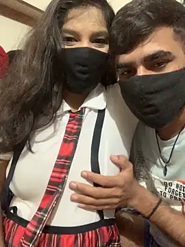 hottiess69 online show from November 2, 2025, 5:21 am