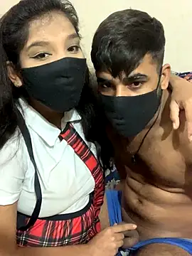 hottiess69 online show from November 4, 2025, 7:07 am