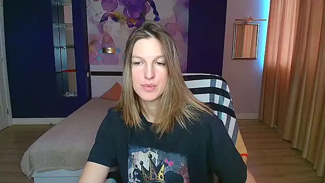 EmilyWalkeri online show from September 15, 2025, 7:08 am