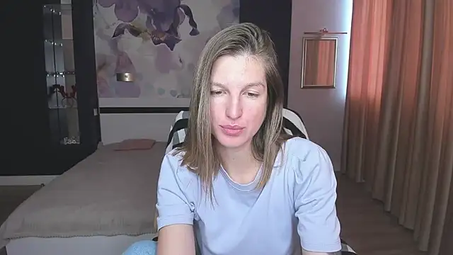 EmilyWalkeri online show from October 3, 2025, 7:05 am