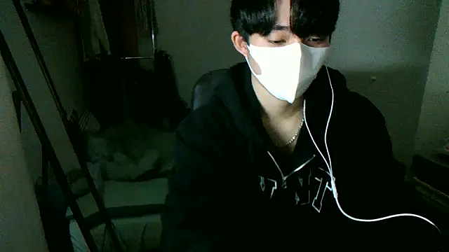 Snapshot of max5388 chatting on December 21, 2025, 2:57 pm max5388 online show from December 21, 2025, 2:57 pm
