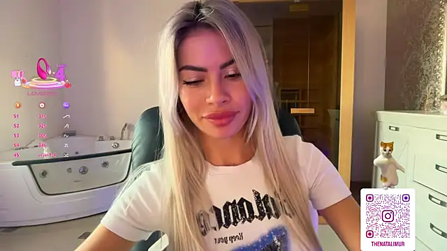 Natalimuur online show from October 14, 2025, 1:34 pm