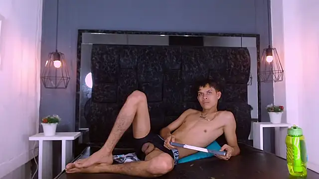 Levis Montes online show from January 13, 2025, 8:15 pm